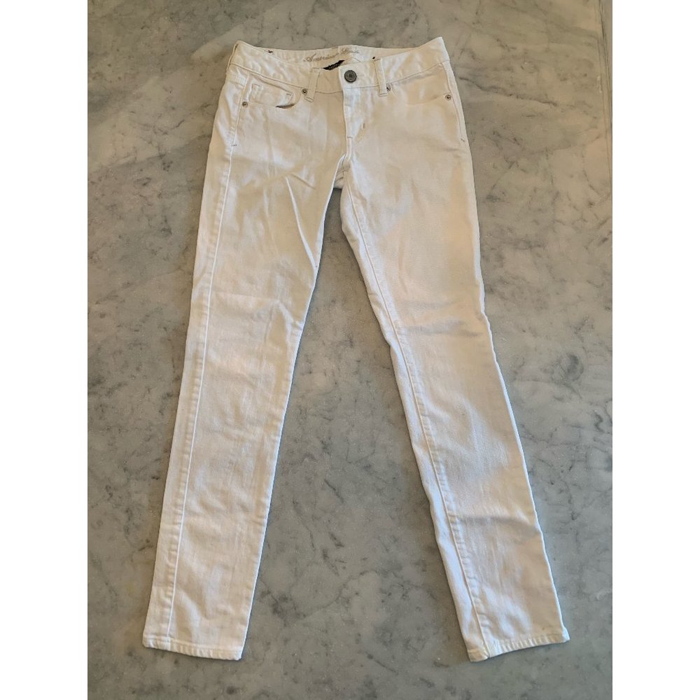 American Eagle White Skinny Jeans